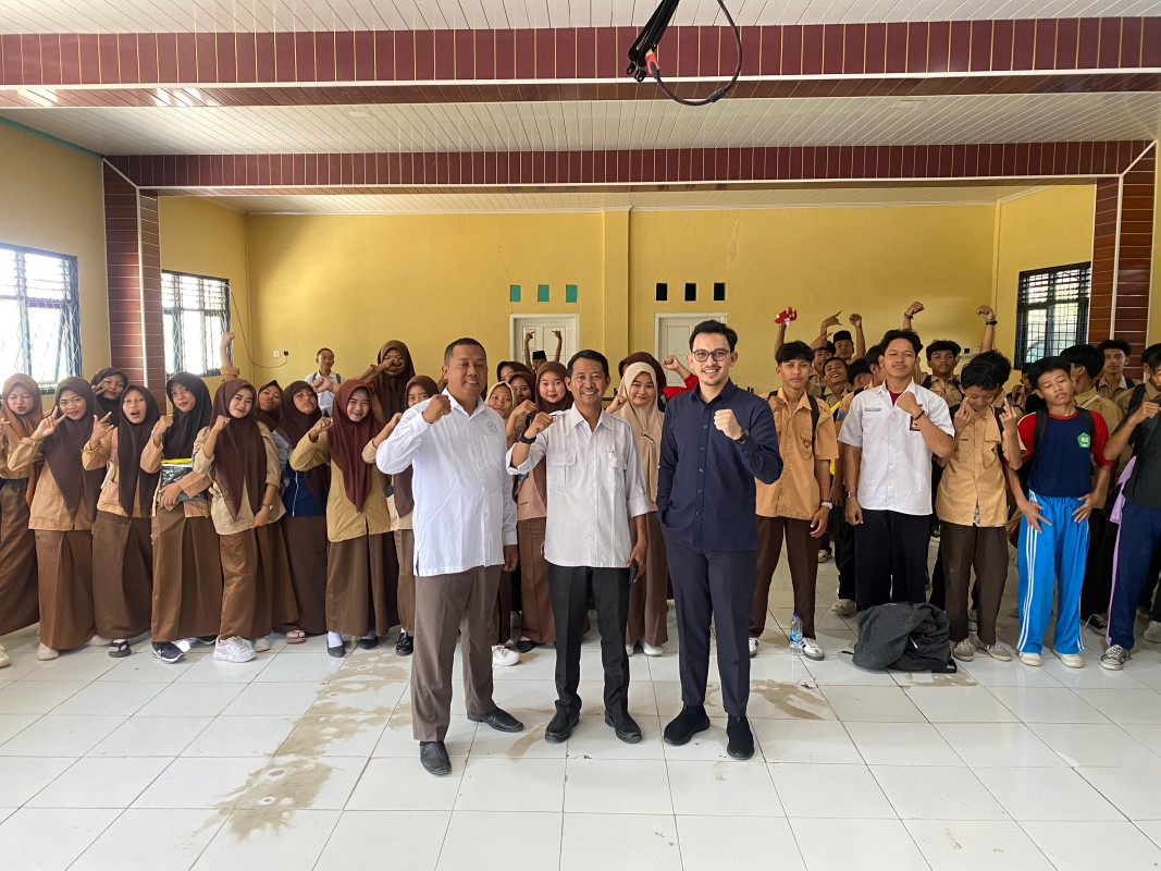 Literasi Media KPID Banten Tanamkan Sikap Bijak dan Kritis bagi Generasi Muda di SMK Mutiara Bangsa