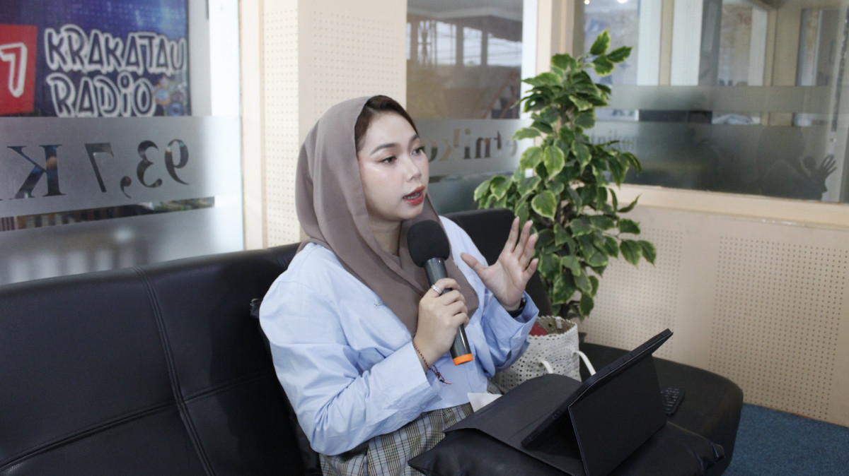 KPID Banten Sosialisasikan Surat Edaran KPI tentang Penggunaan Kecerdasan Artifisial di Krakatau Radio Pandeglang